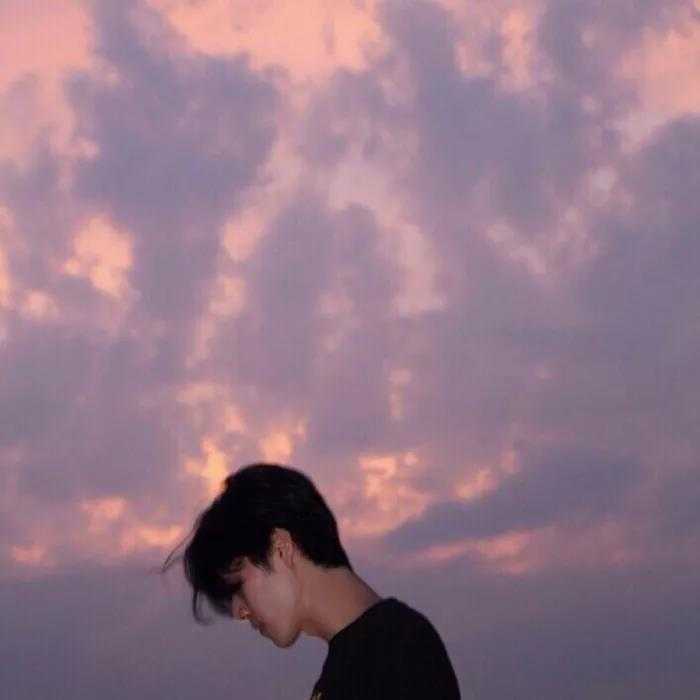 有哪些适合男生用的超级酷的微信头像?
