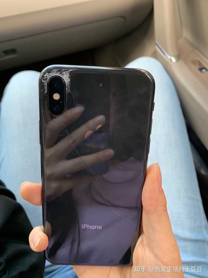 iphonex的后玻璃真的那么脆弱吗裸机一摔就碎