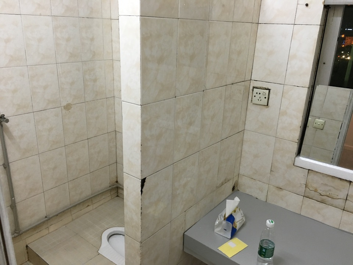 你住的出租屋是什么样的?有哪些简单好用的装扮方法?