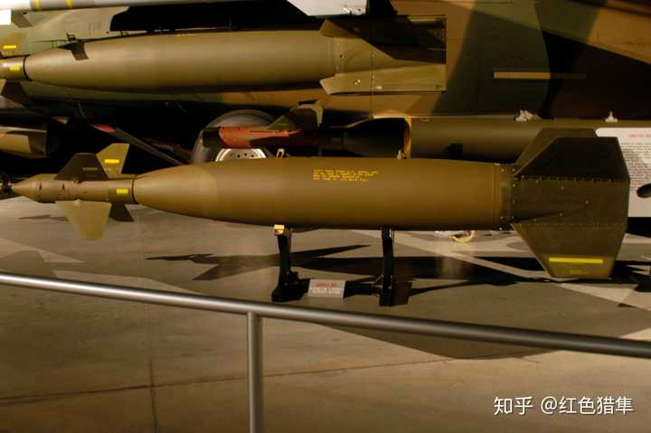 结合本世纪局部战争实例阐述信息化战争的理解