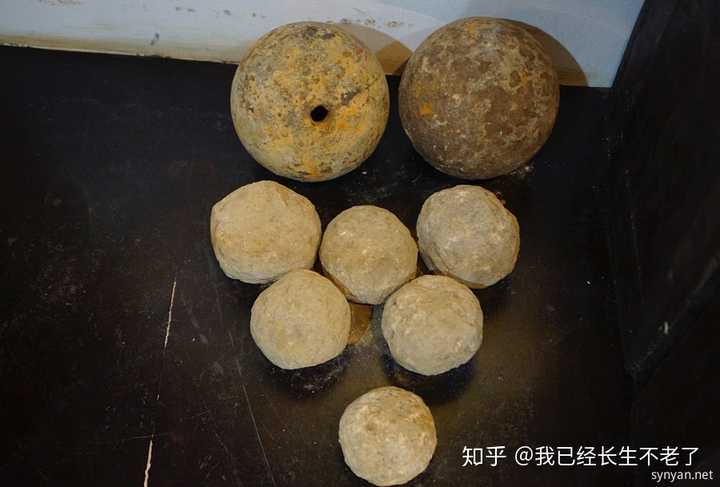 上边的是开花弹