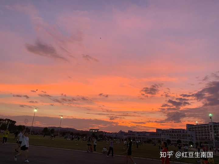 可以发一张你拍过最美的天空照片吗?