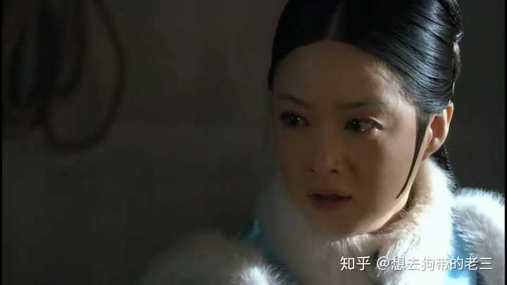 还有甄嬛和华妃说话那一段 华妃明显是恨甄嬛的 从眼神里就能看出来