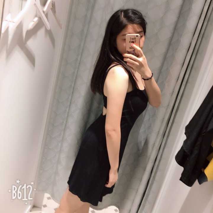 胸大个子高大腿略粗的女生怎么穿衣服?