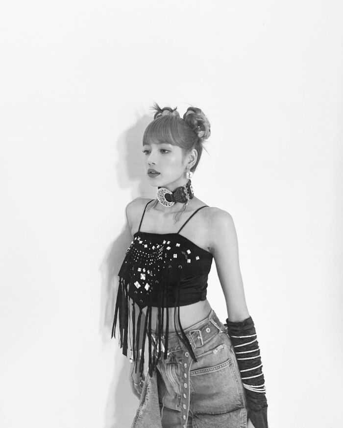 lisa身材pink,blackpinkLisa身材 能否从专业角度分析blackpink中lisa的身材