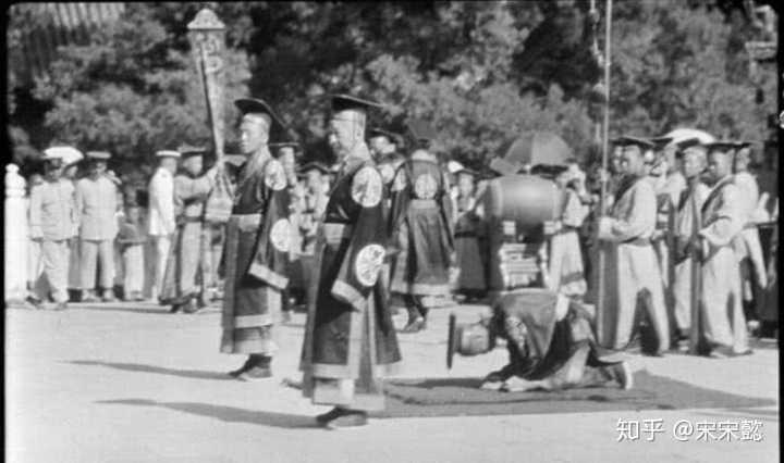 「照孔圣人的道理办,准没错」 1912年,从山东起飞的袁世凯就任中华