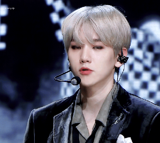 557_498 gif 动态图 动图