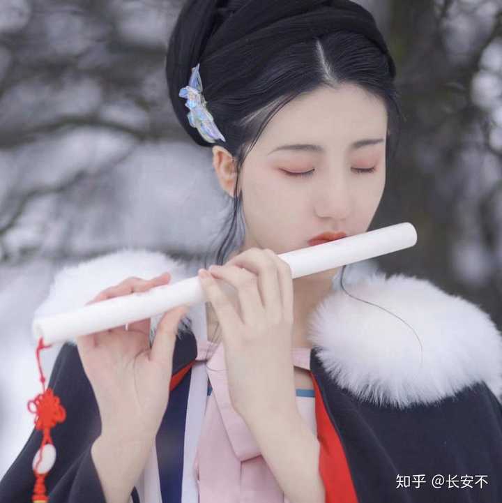 有什么好看的古风真人吹笛子头像?