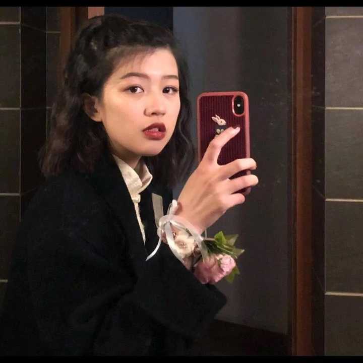 有哪些好看的日系女头吗?