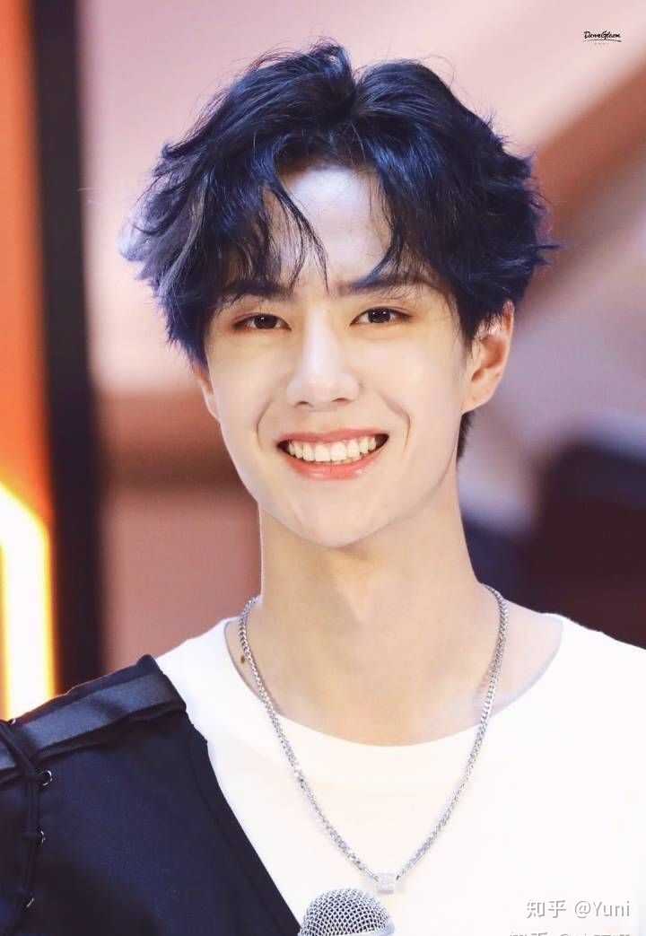 请问有没有什么王一博的图片啊?