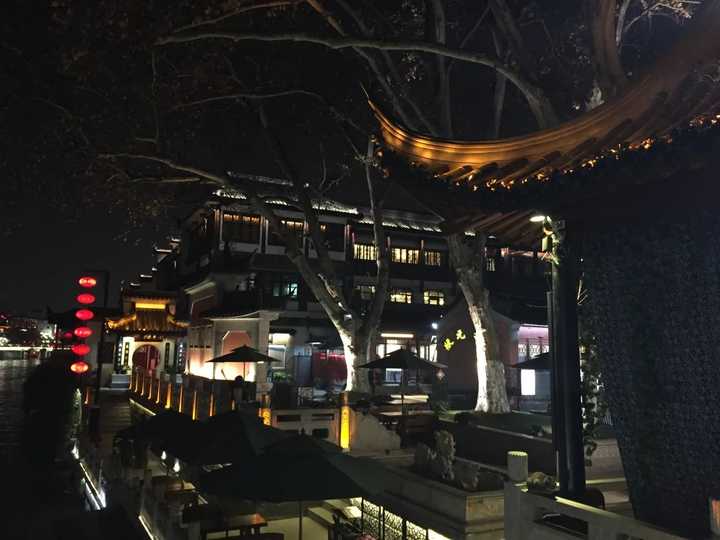 南京有哪些适合晚上去逛的地方?