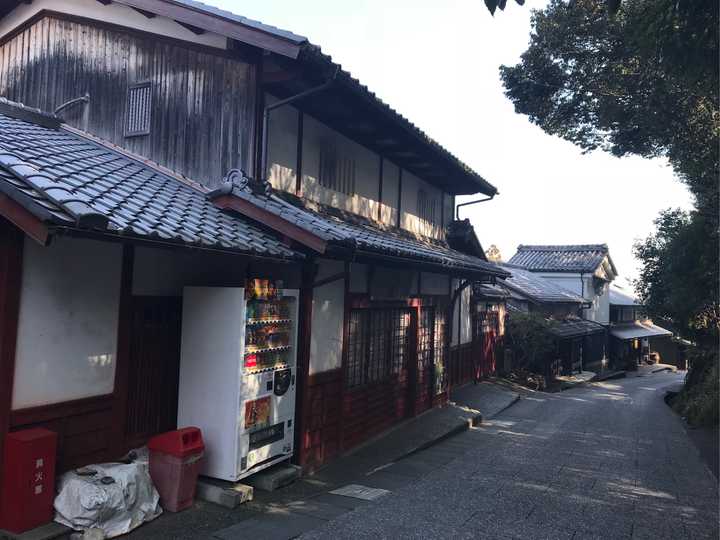 日本京都城市中古代建筑(有些是后来重建的)占的多不多?