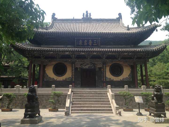 86版《西游记》孙悟空大战二郎神时所变的小庙宇就是以晋祠水镜台为