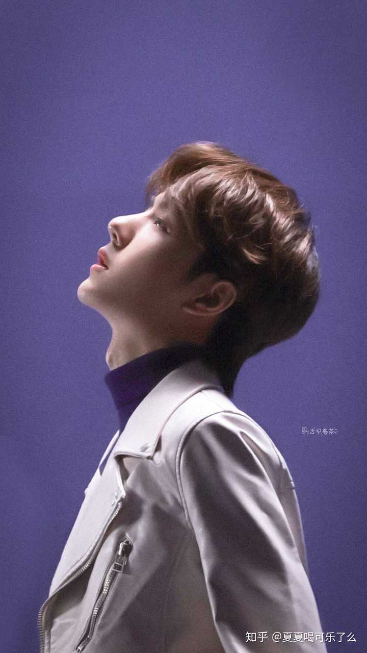 见过王一博真人的人王一博真人真的比照片好看很多吗客观回答