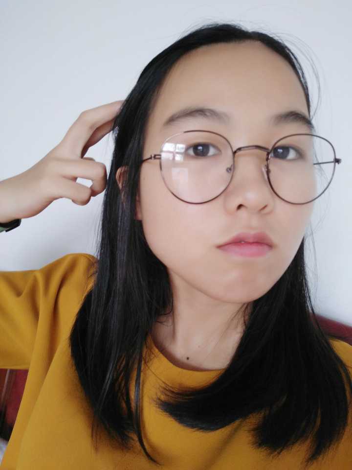 女生特别嫌弃男生给她拍的照片是什么样的?
