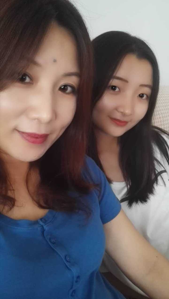 妈妈是个美女是种怎样的体验?