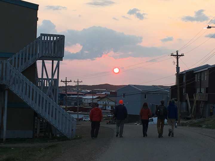 努纳武特(nunavut)南部的零散湖泊区为何几乎没有城镇