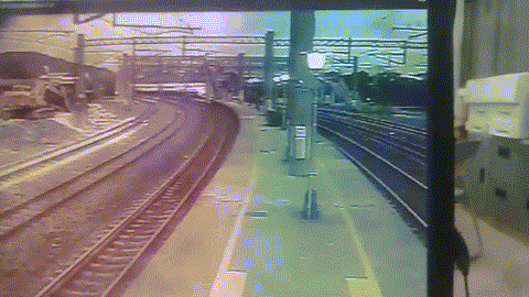 台湾普悠玛列车出轨已致 18 人死亡,187 人受伤,事故现场状况如何?