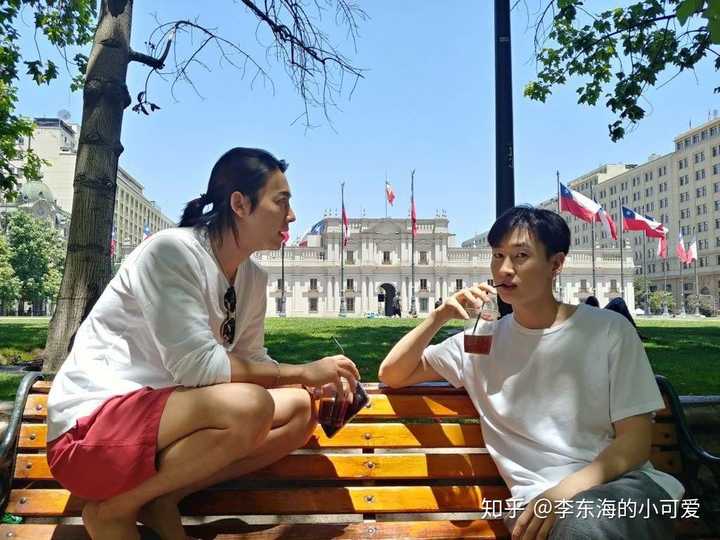 李东海有个圈内男友和圈外女友 没有男友就是李赫宰女友就是我啦 我和