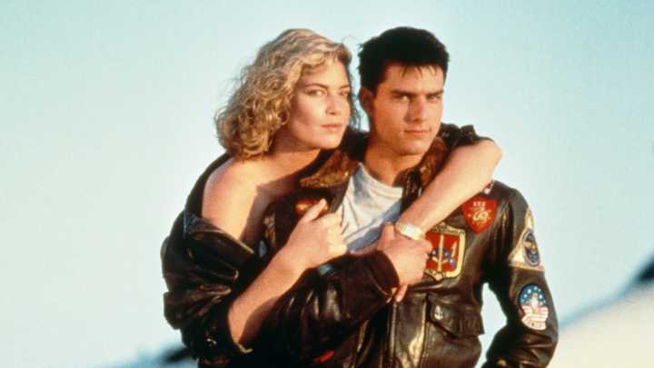 1986年的电影《壮志凌云》里和阿汤哥搭戏的女一号kelly mcgillis