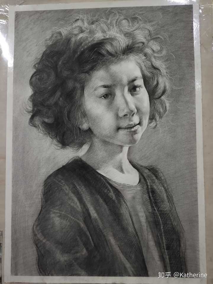 素描人像写生有哪些要领,如何避免抄照片和人脸画花?