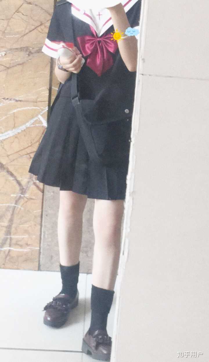 穿jk 制服上街是什么体验?