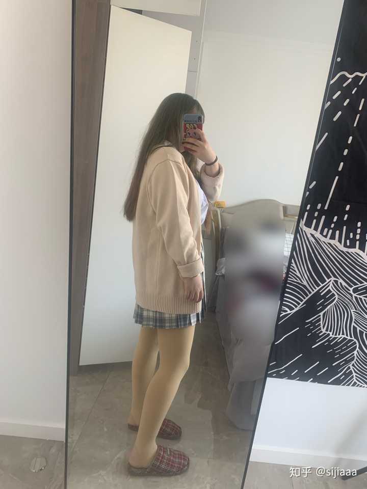 腿粗的女生可以穿jk制服嘛?