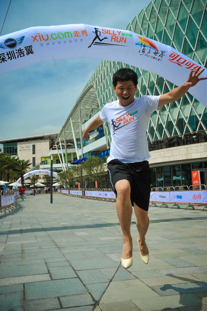 男生穿高跟鞋是一种怎样的体验