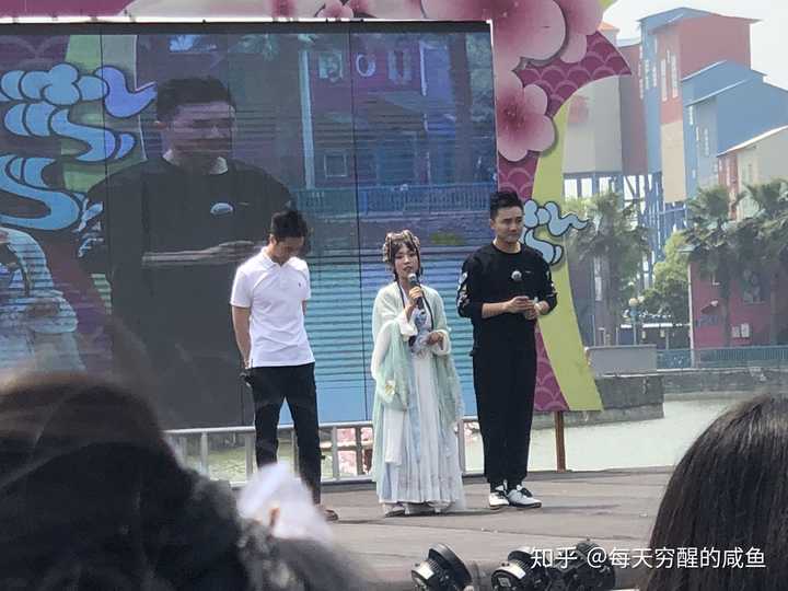 想和cv吴磊老师谈恋爱怎么办?