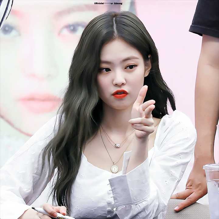 有jisoo和jennie的美照吗?