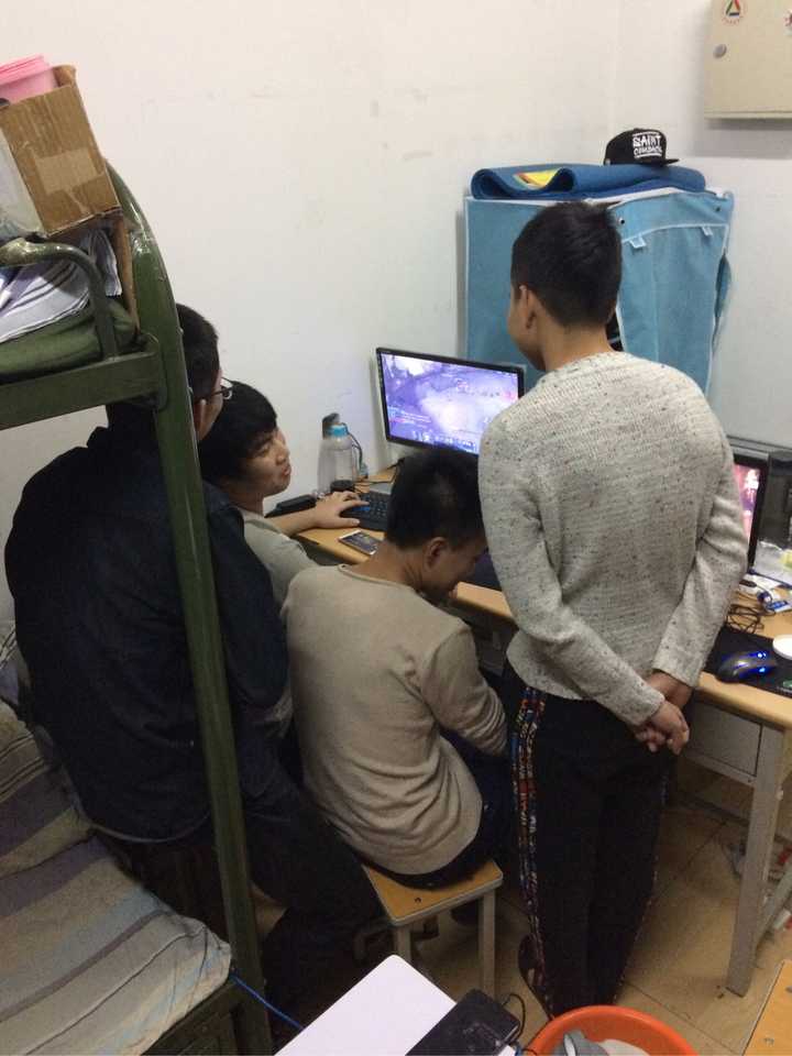 你身边的人玩游戏有多疯狂?