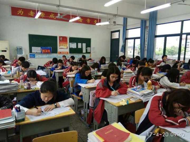 在宜昌市东湖高中就读是一种什么样的体验?