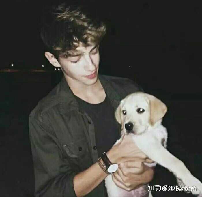 有哪些女生喜欢的男头像?