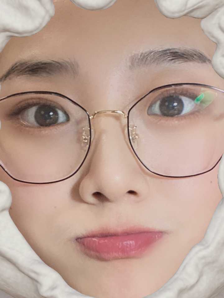 女生眉毛浓是一种什么样的体验?