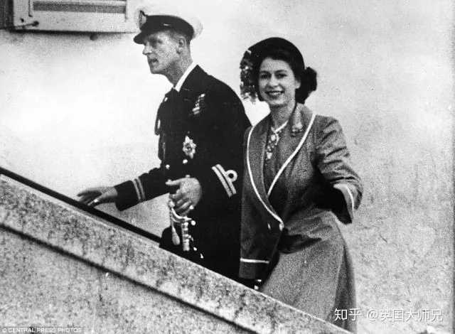 英国菲利普亲王当年为了与伊丽莎白女王结婚,毅然放弃