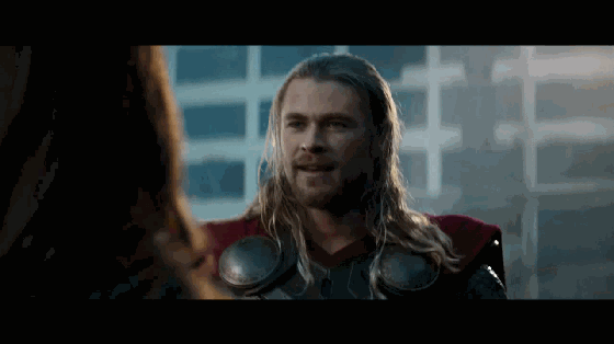 话说这个表情,别说浩克,我都想揍他 然后贵宾席的洛基的反应 准备