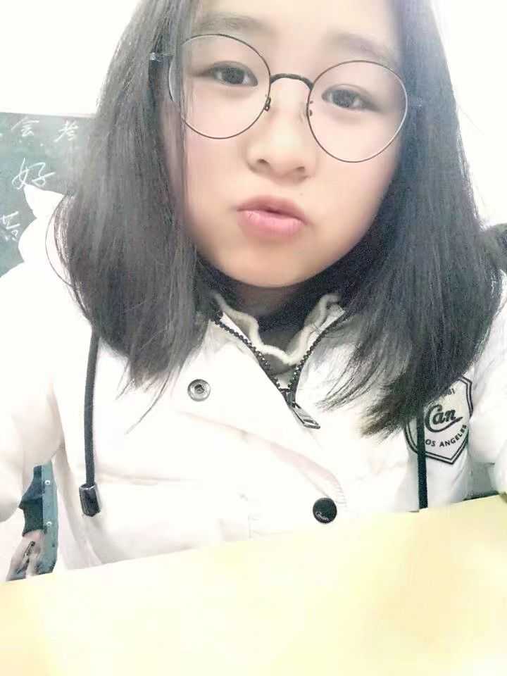 (希望不要被认识的人看到) 下面请看正宗湖北圆脸→ 以下照片纯素颜