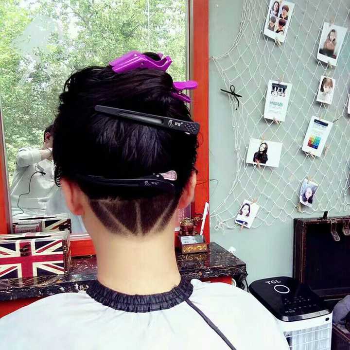 女生留undercut是一种怎样的体验?