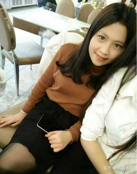 你身边有素颜就很好看的女生吗?