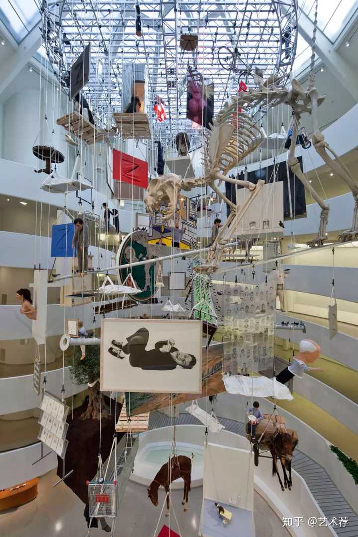 毛里齐奥·卡特兰(maurizio cattelan),2011年,纽约古根海姆博物馆的