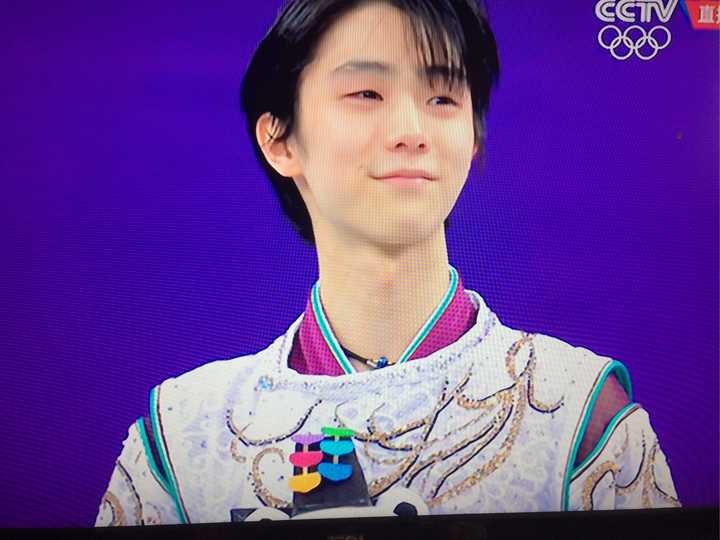 如何评价羽生结弦成功卫冕2018年平昌冬奥会花样滑冰男单冠军