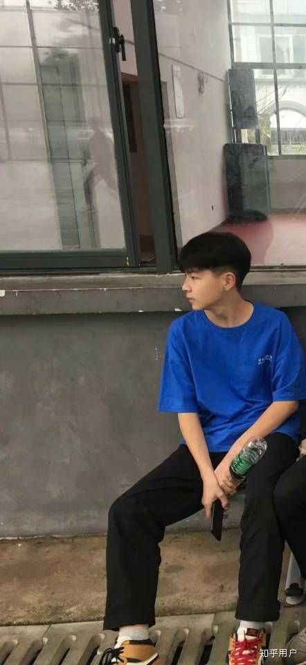 你见过最帅的高中男生长什么样?