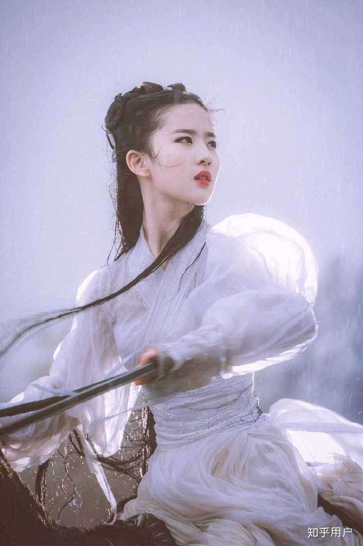 有没有哪个明星第一眼就惊艳到你一直粉到现在的?