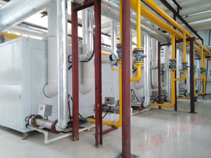 图为范德力全预混冷凝低氮锅炉大型供暖房
