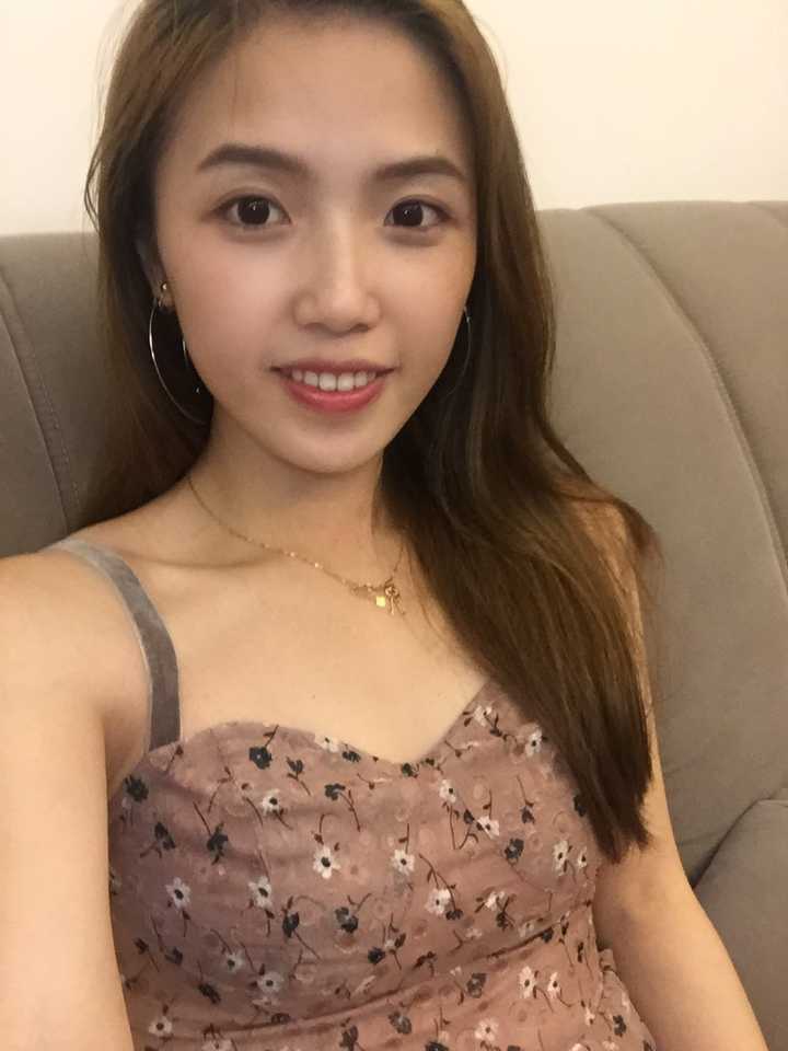 为什么女孩子喜欢美颜相机呢,而且朋友圈里的照片都p过?