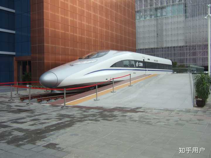 如何看待中国高铁总是以crh2型动车组列车作为代表车型?