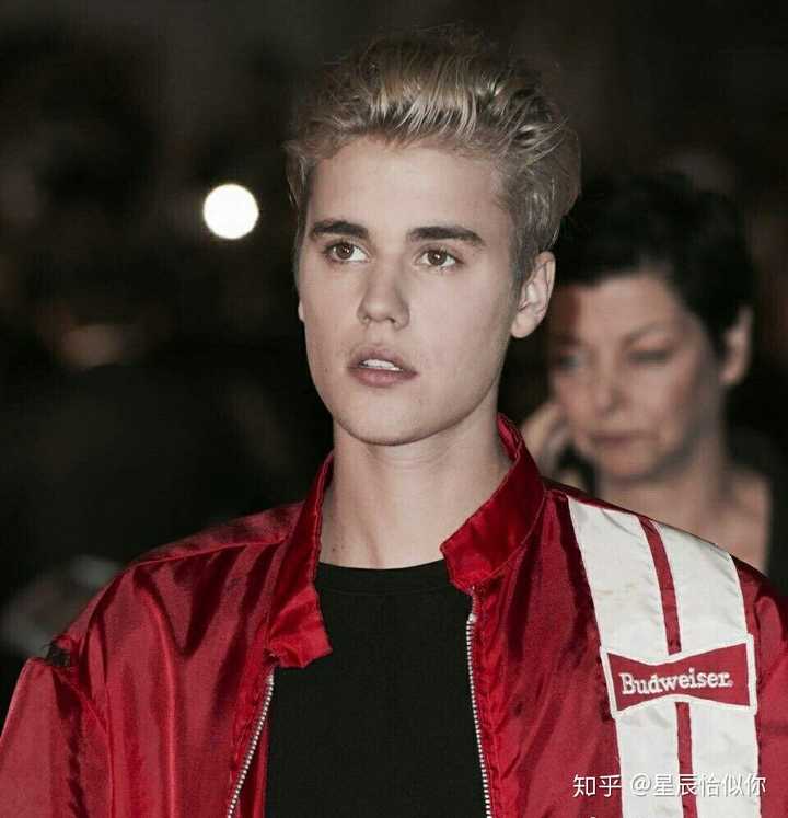 justinbieber 的发型变化?