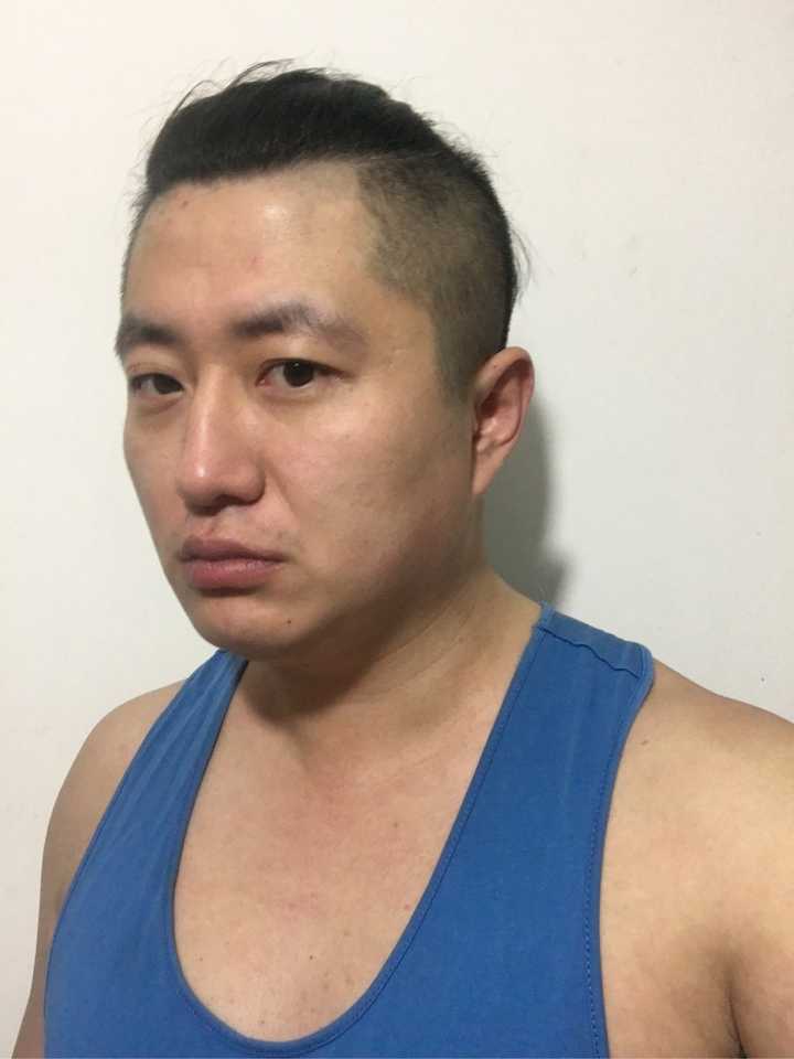 知乎上是怎么看待留辫子的男人的,非主流?恶心?文艺?还是?