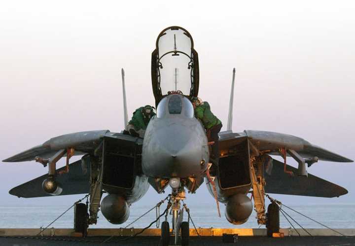 f-14雄猫战斗机