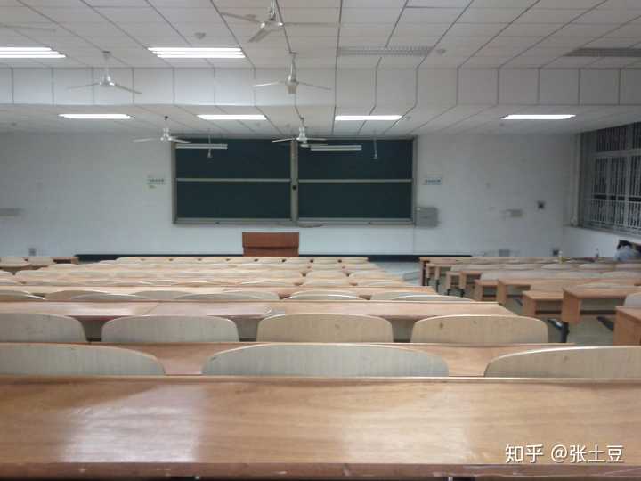在武汉理工大学余家头校区读书是种什么样的体验?